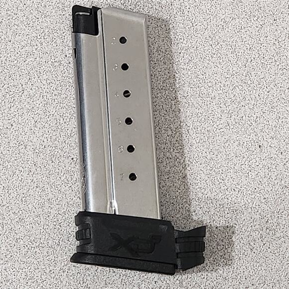 Springfield Armory XDS .40SW Caliber Magazine With Butt Extender 7 round - Picture 2 of 3